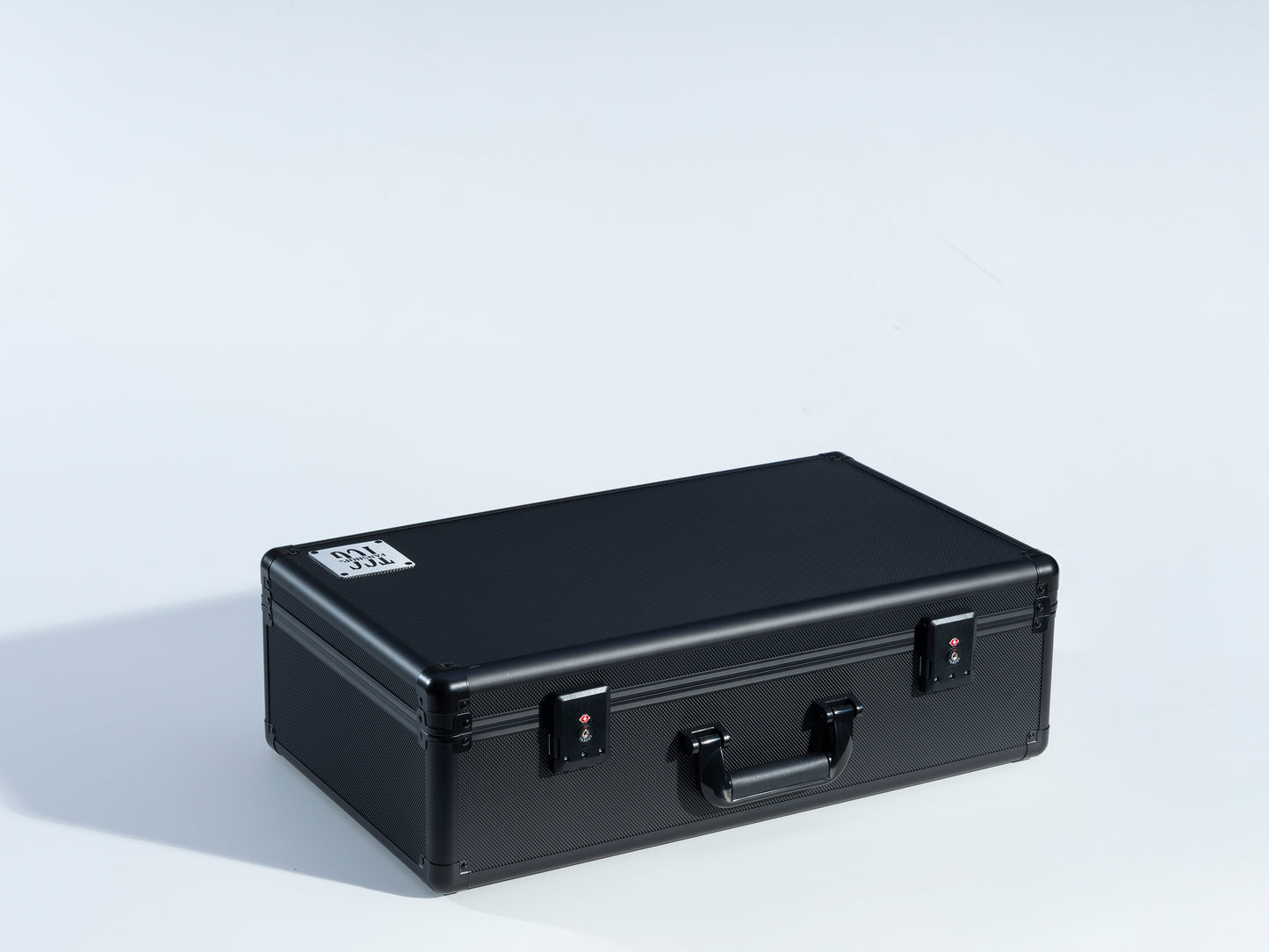 TCGfanshop "Black on Black" Collector's storage case (Groot)