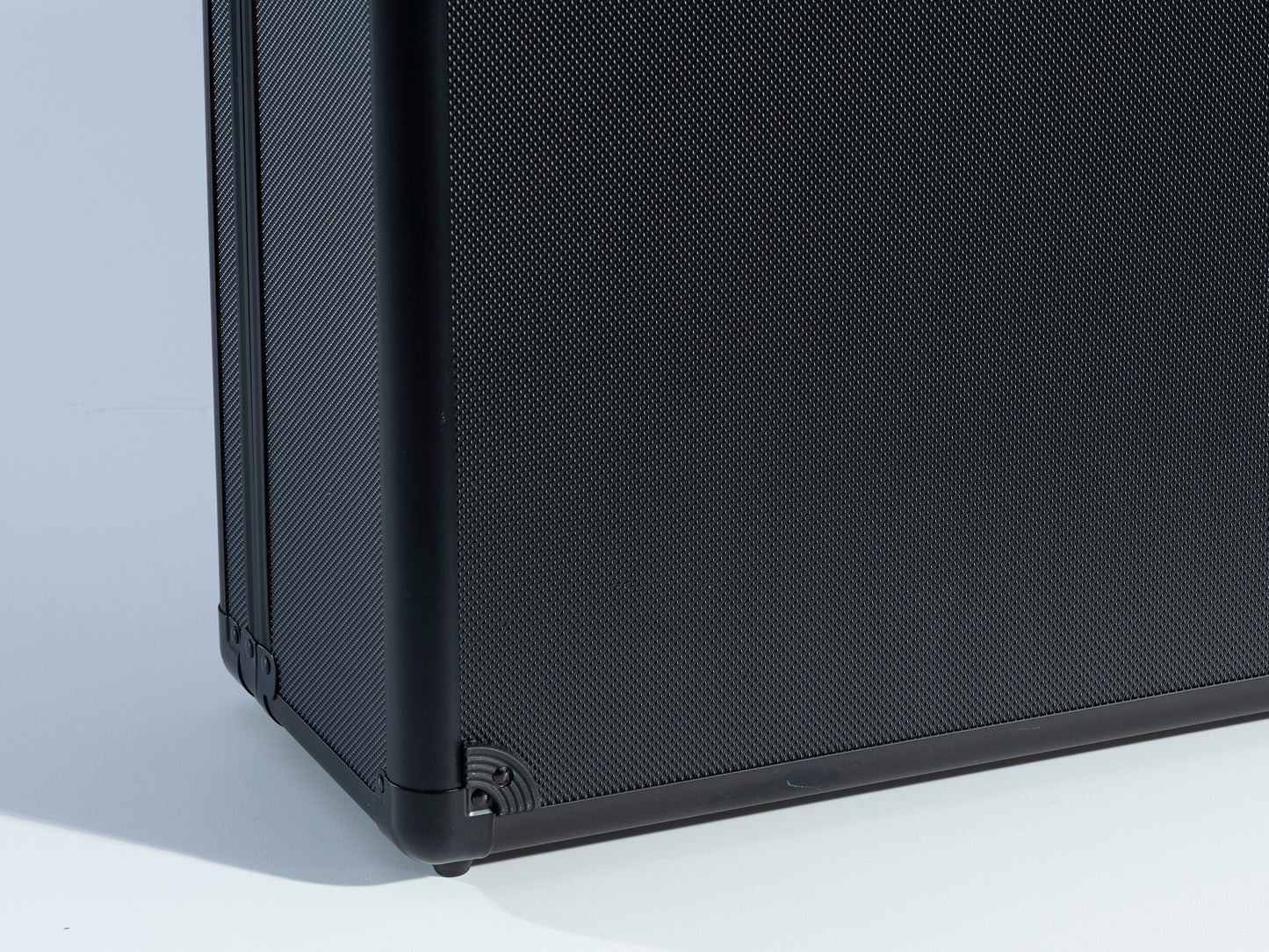 TCGfanshop "Black on Black" Collector's storage case (Groot)