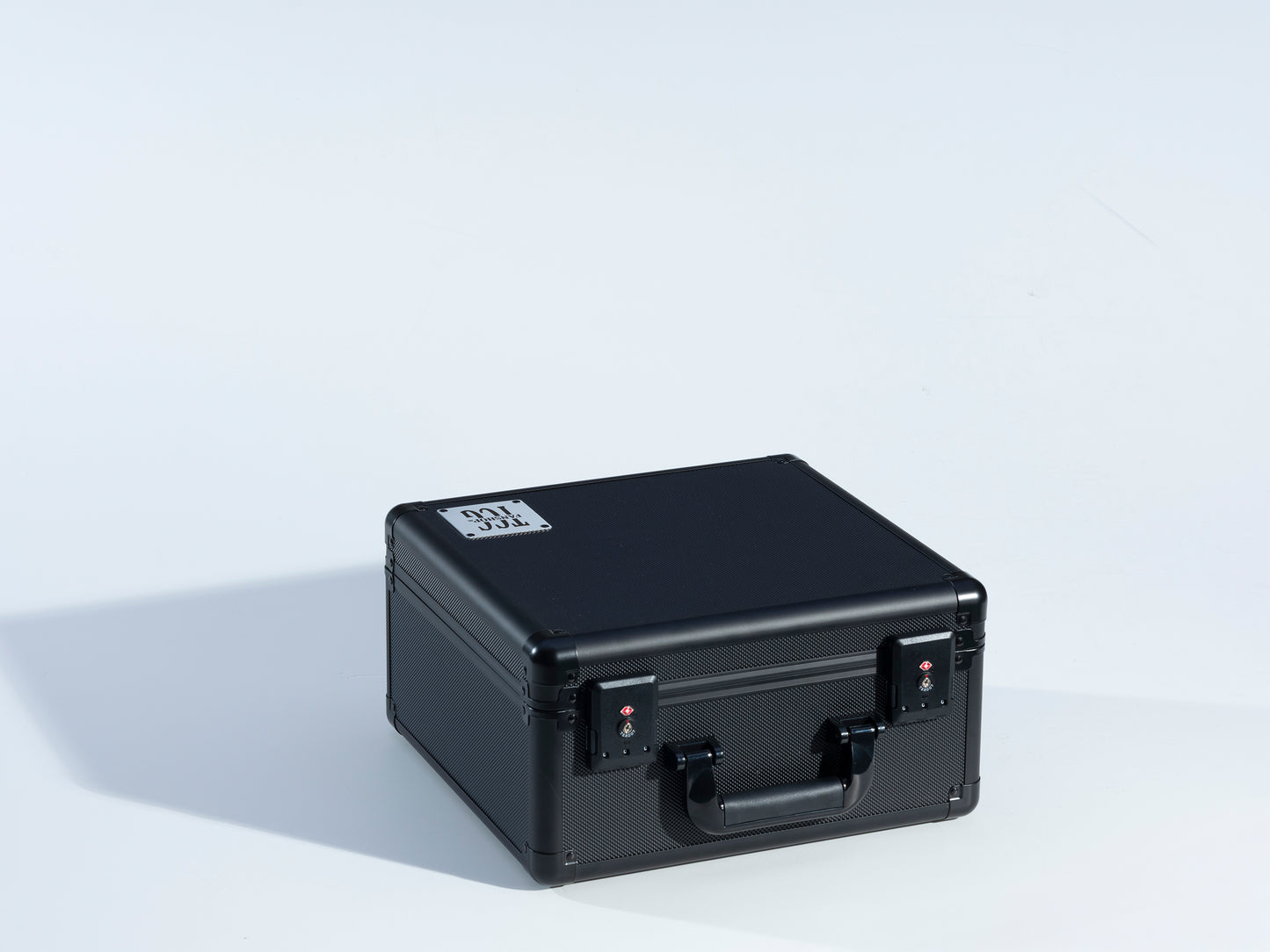 TCGfanshop "Black on Black" Collector's storage case (Middel)