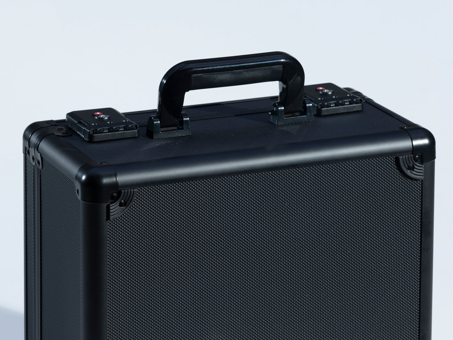 TCGfanshop "Black on Black" Collector's storage case (Middel)
